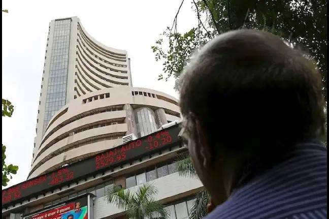 Nifty Hits Record High, Sensex Surges 500 Points as IT Stocks Shine: Stock Market Updates