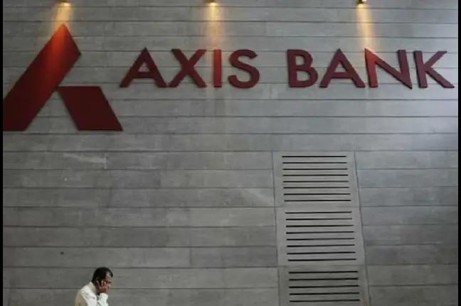 'Citibank Credit Cards Transition to Axis Bank: Essential Information on Fees and New Card Names'