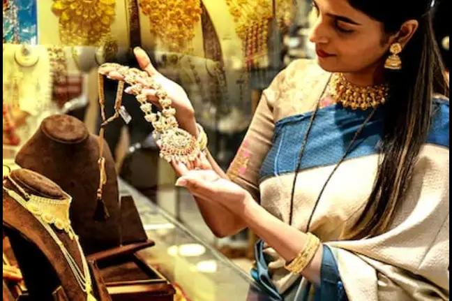 Gold Prices Drop in India: Find Today's 24 Carat Rates Across Cities on June 27