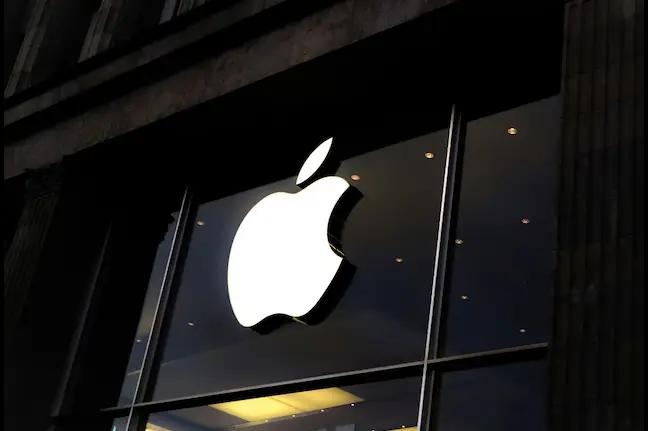 Former Apple Lawyer Ordered to Pay $1.15 Million Fine in Insider Trading Case