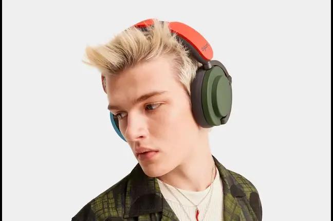 Dyson Unveils Customizable OnTrac Wireless Headphones: Features and Details