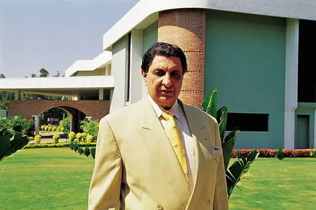 7. Cyrus Poonawalla image