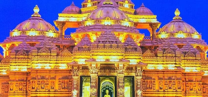 <h2>Akshardham Temple: A Cultural Extravaganza</h2> image 2